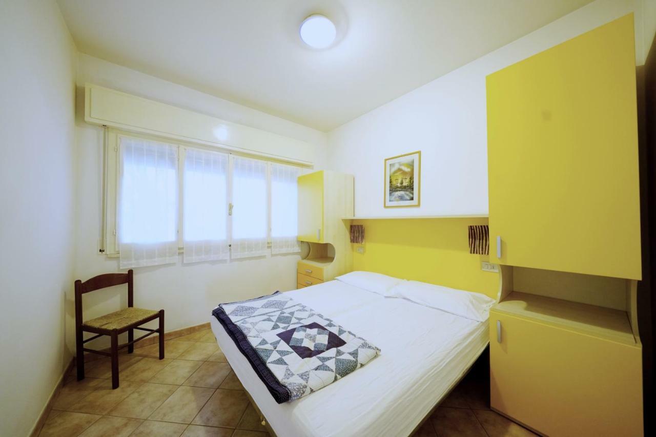 4b Villa Llido Degli Estensi